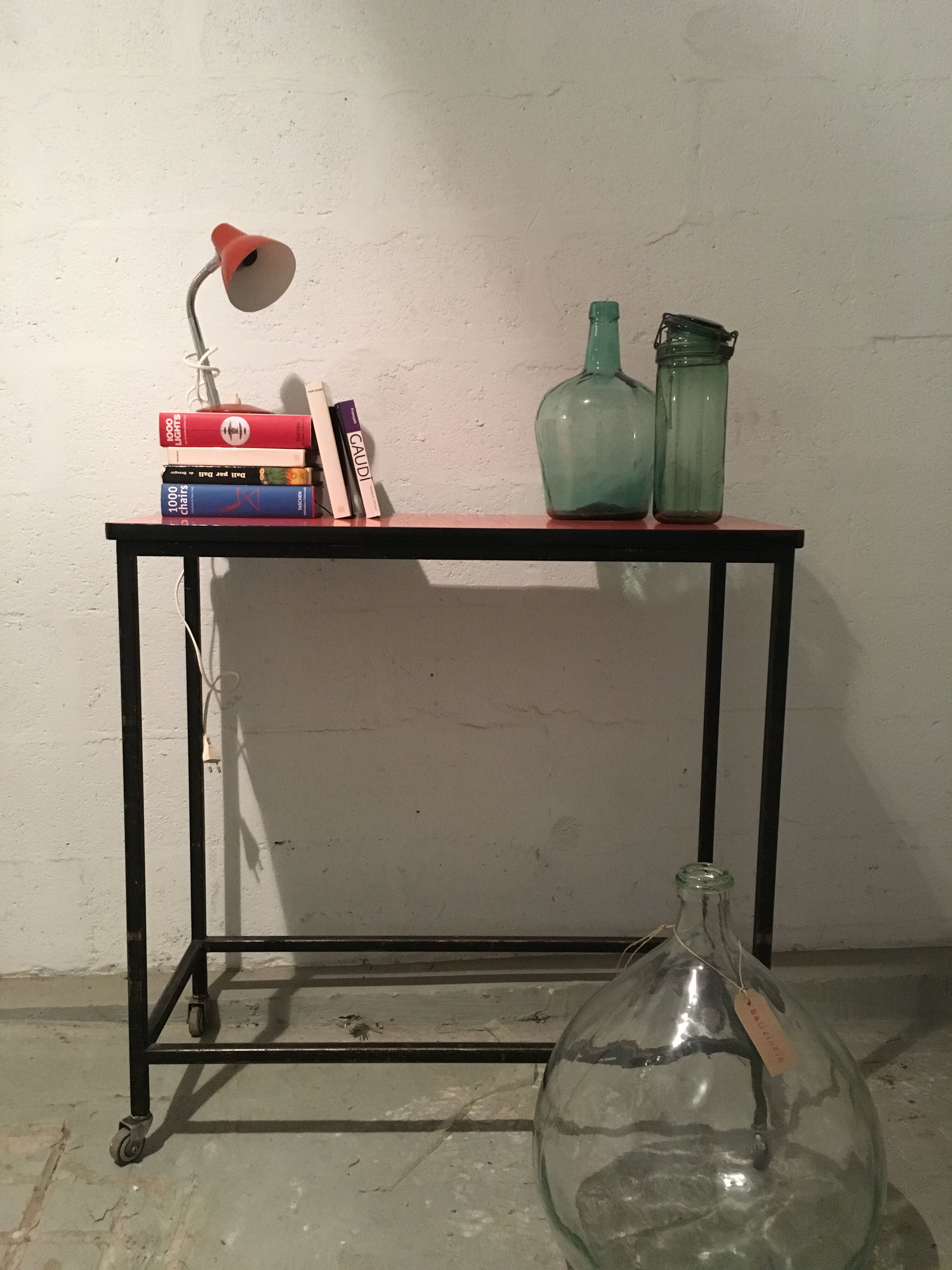 Console in metal and formica