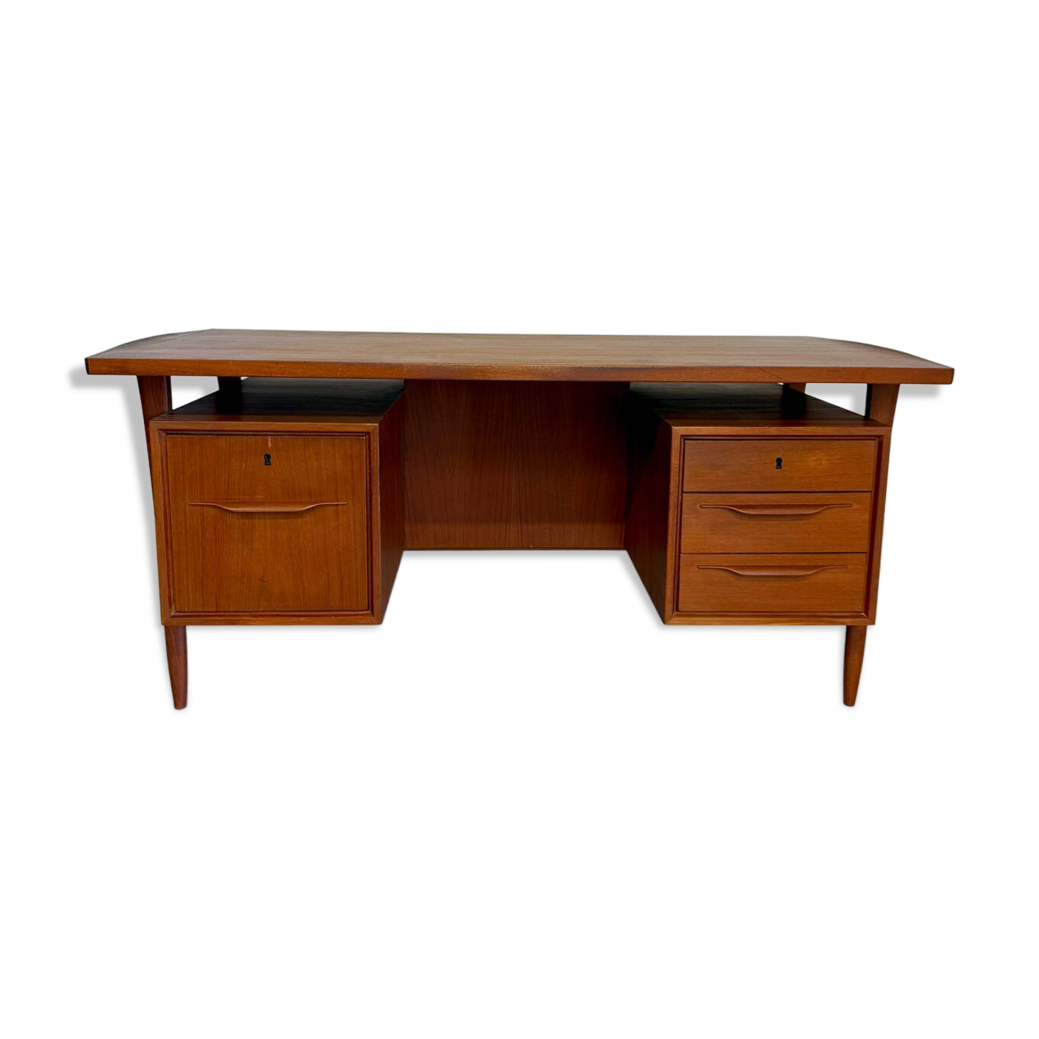 Scandinavian design desk Swiss Teack design 70s teak