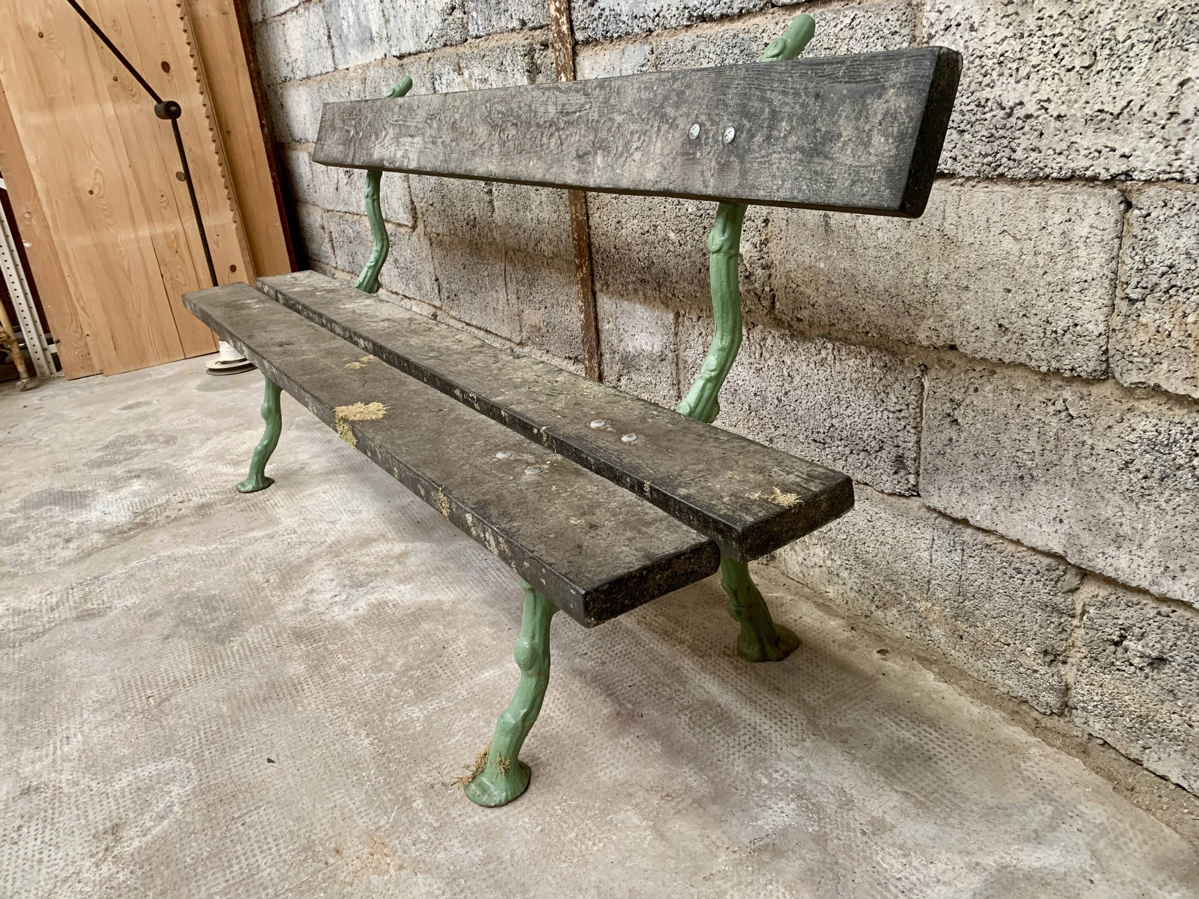 Former early 20th cast iron garden bench