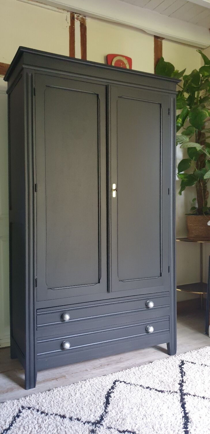 Parisian wardrobe in solid oak