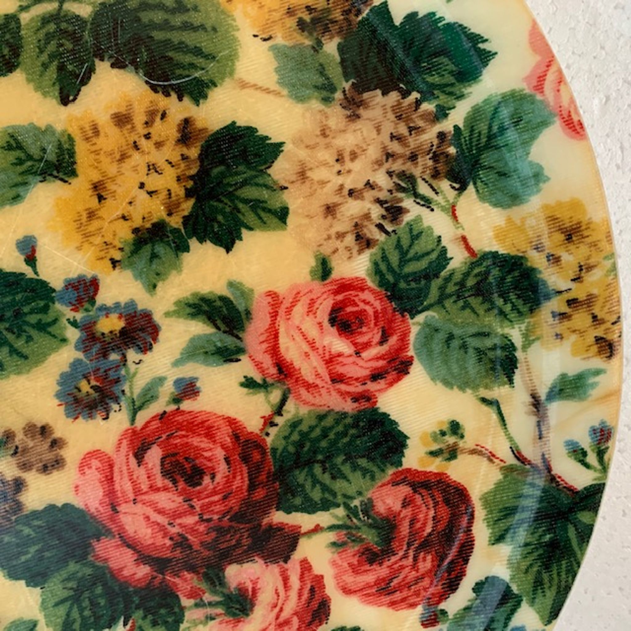 Vintage fiberglass tray 60's mtif floral roses