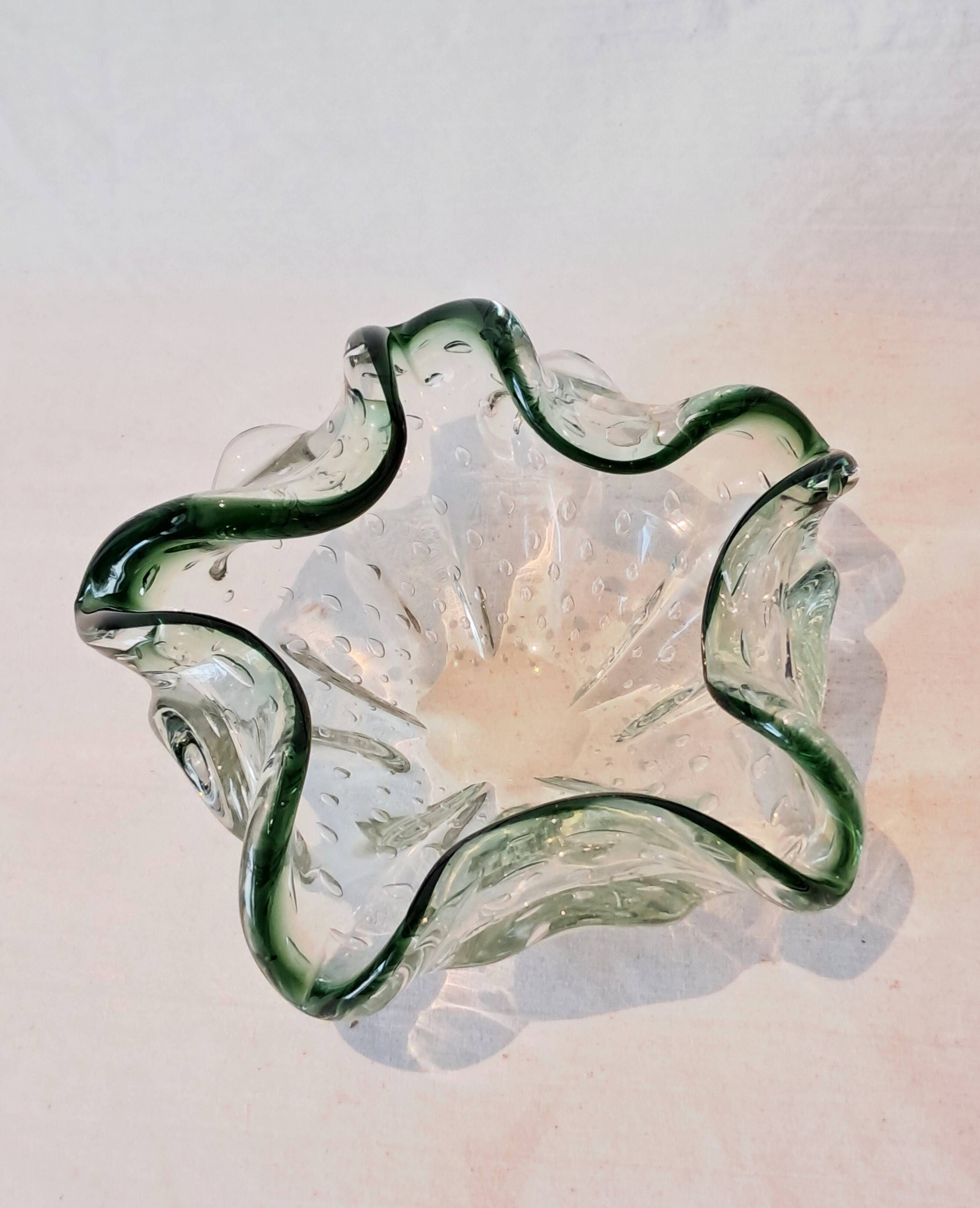 Bullicante Murano Glass Ruffled Bowl / Empty Pocket
