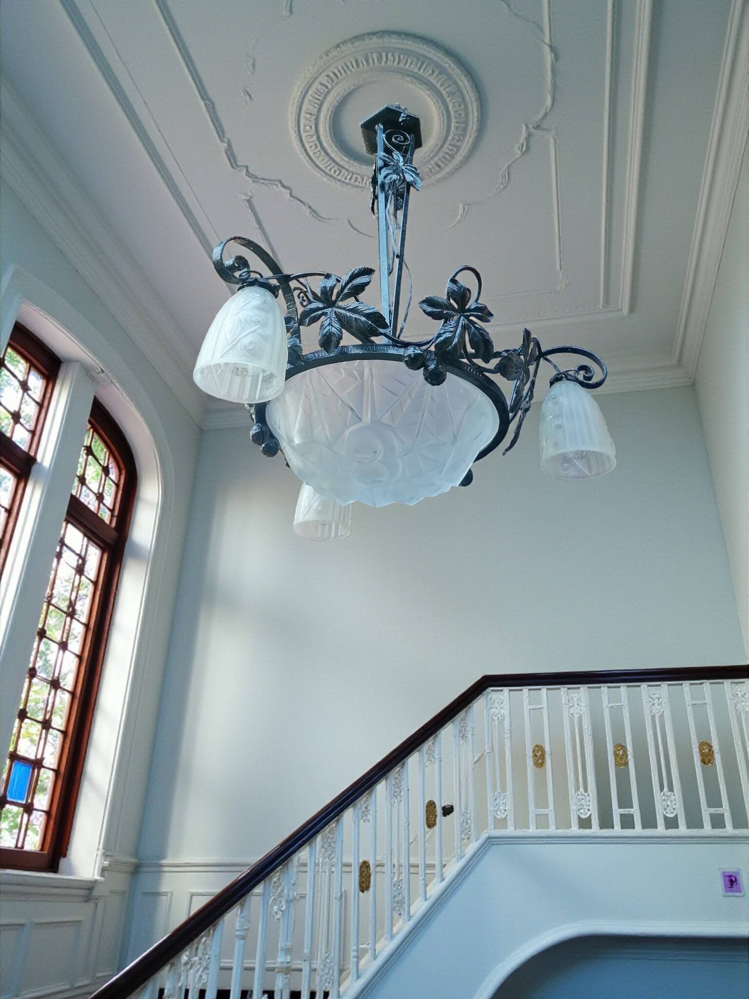 Wrought iron and art deco glass chandelier - Degué Workshops