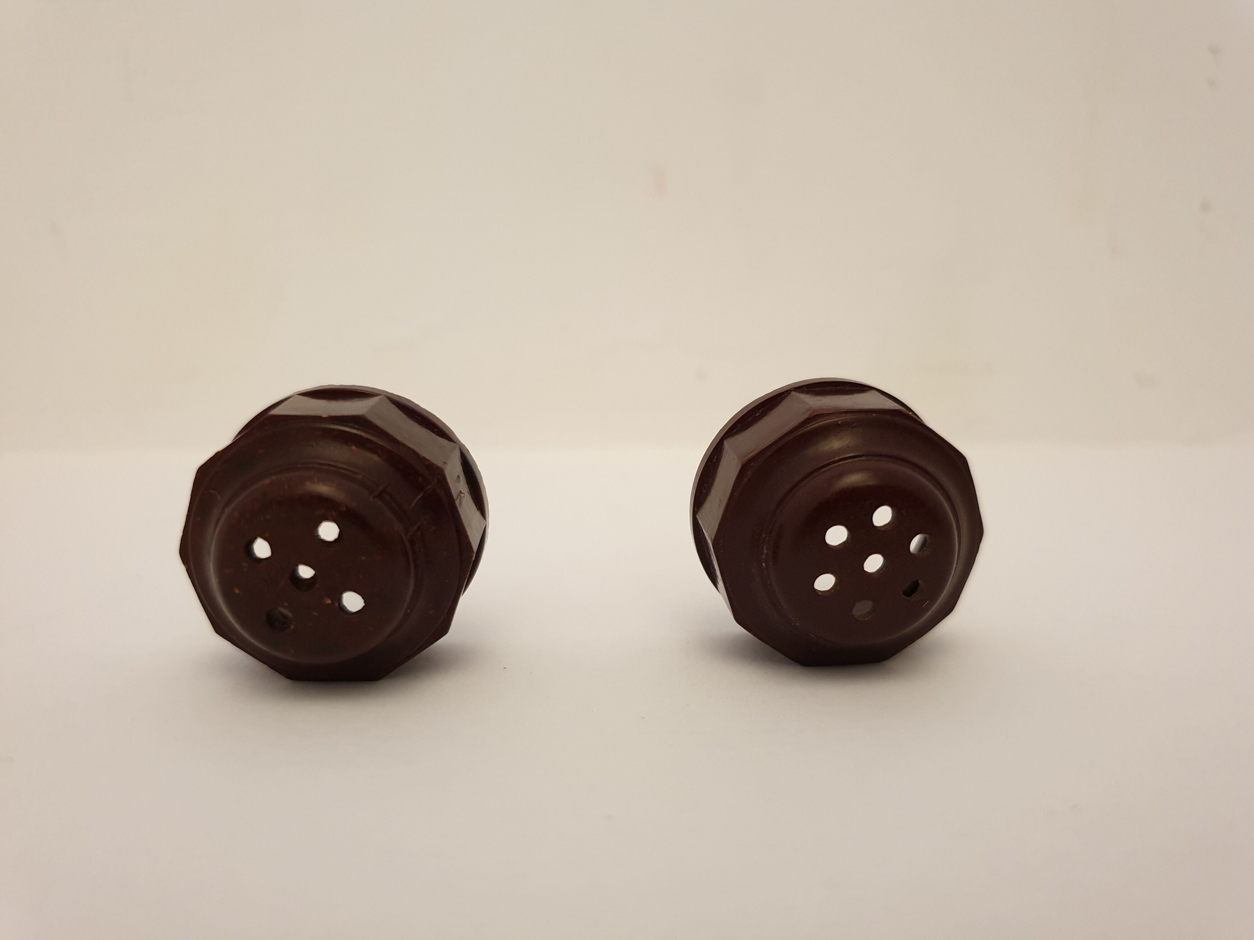 Glass and bakelite art deco salières