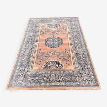 Persian/oriental rug