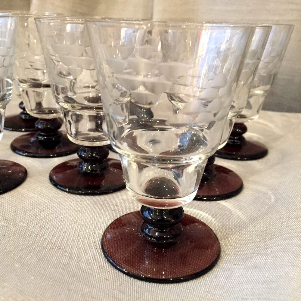 SUITE OF 10 GLASS GLASSES WITH GLASS WINE OF THE YEARS 1930 BI COLORE