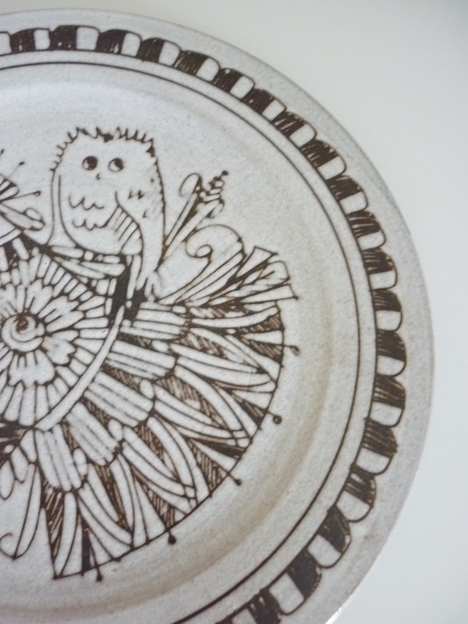 Enameled ceramic art plate, signed La Tournerie, 1960s/1970s