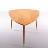 Table basse triangle en bois d'érable années 1950 hollande