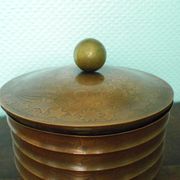 Empty pocket with its copper and metal incubator