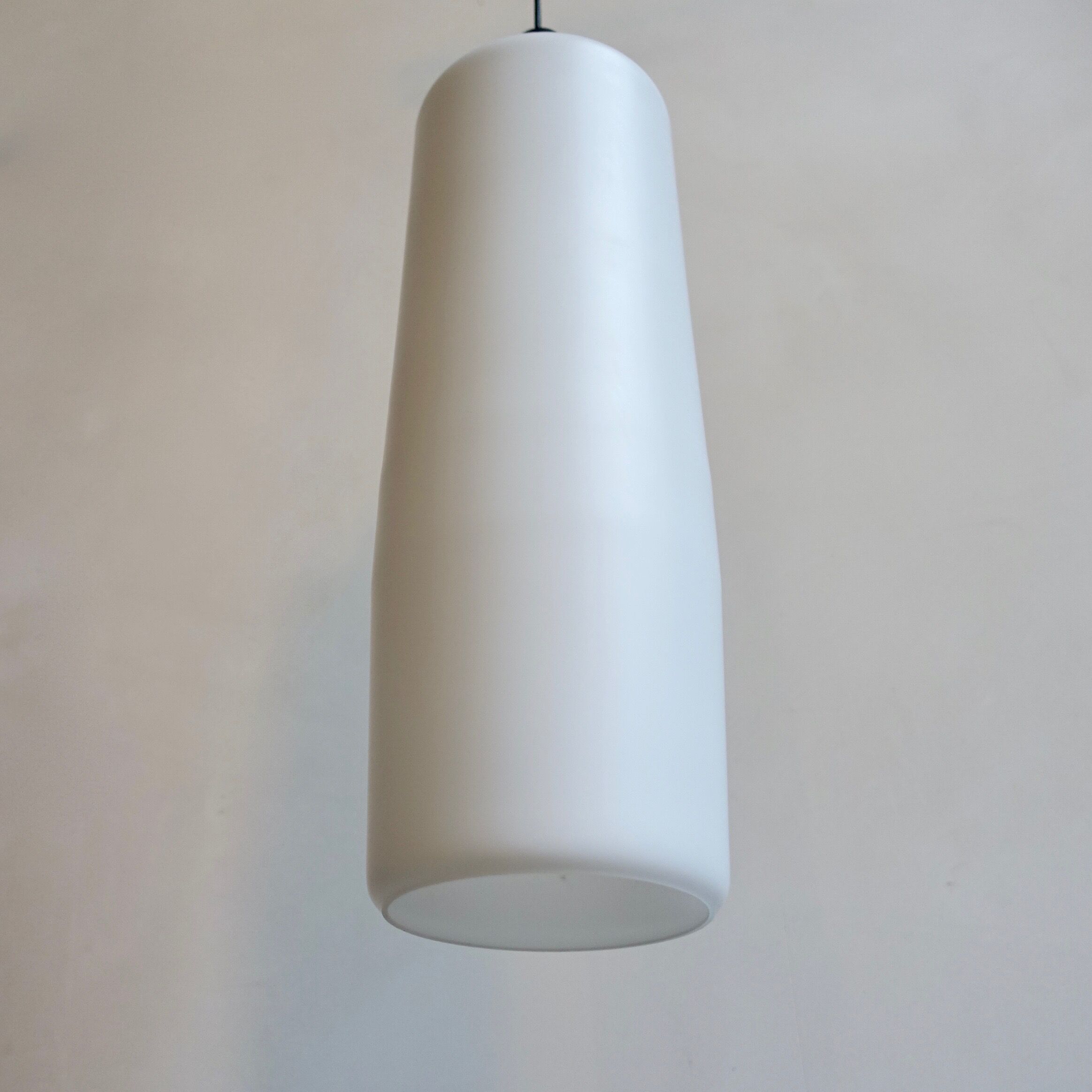 Vintage "Tube" white opaline suspension
