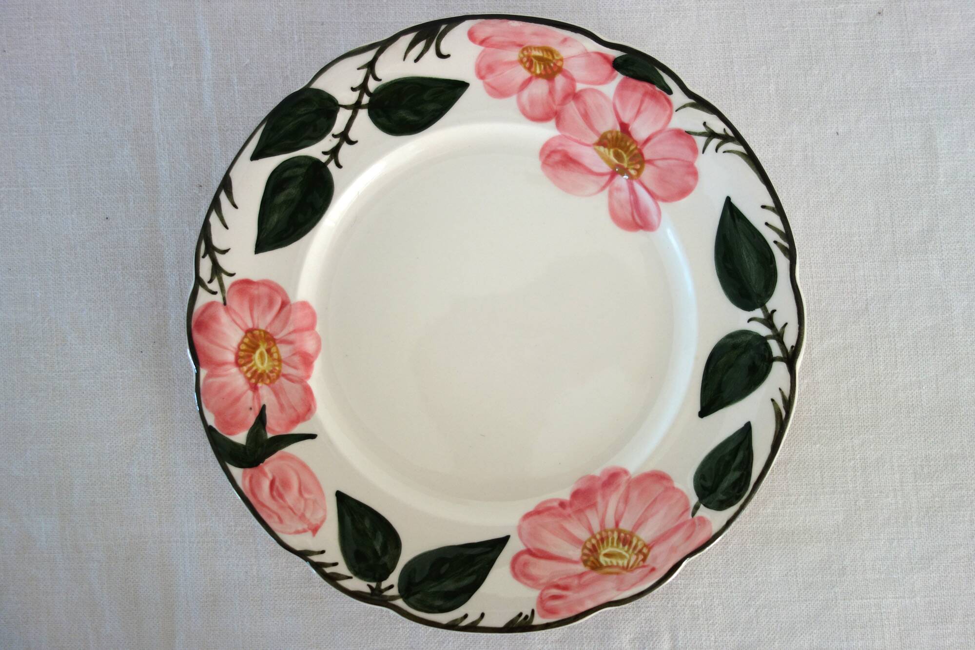 6 assiettes plates Villeroy & Boch "Wild rose", 1970