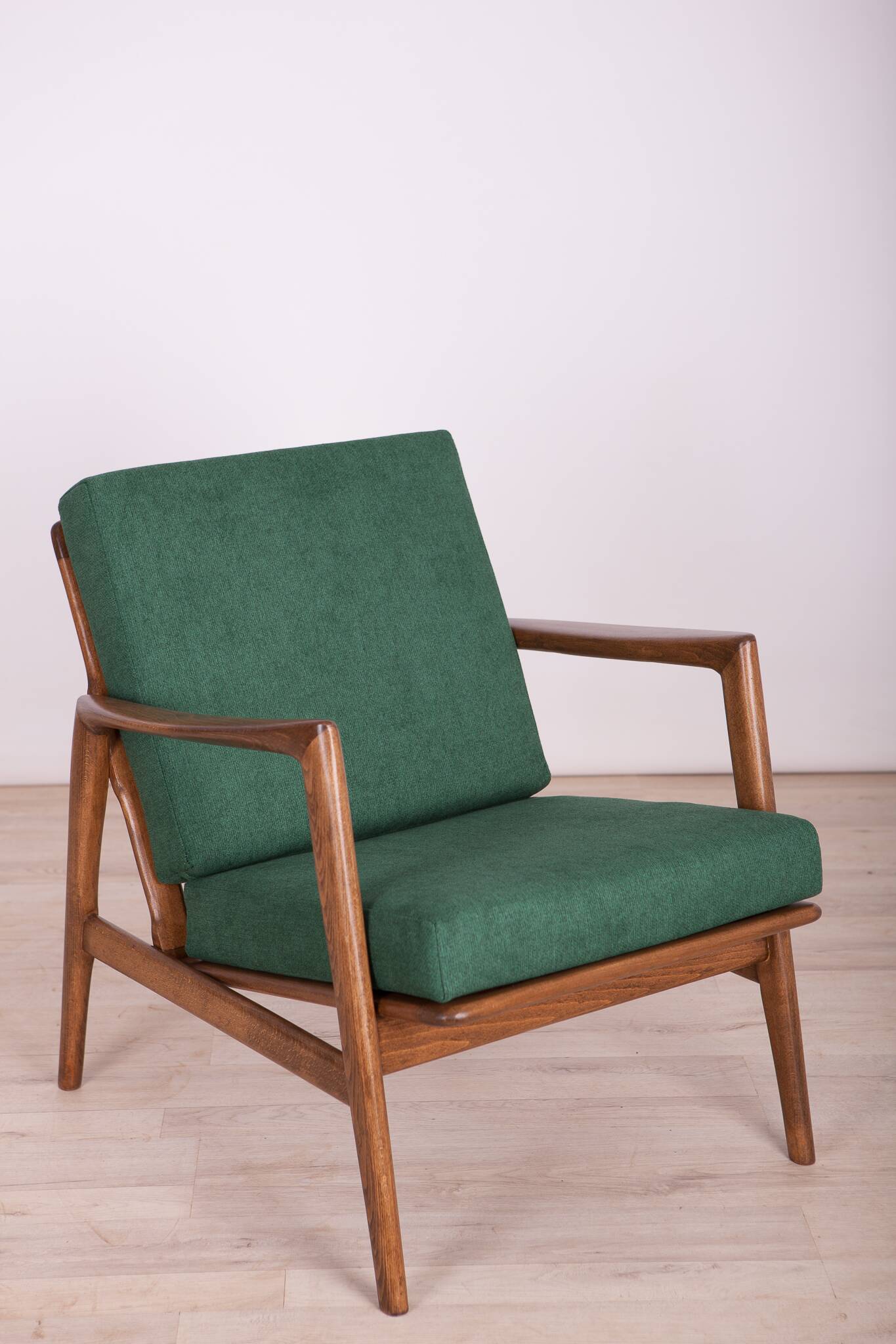 300-139 Armchairs from Swarzędzka, 1960s, Set of 2