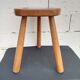 Tabouret de traite tripode brutaliste en frêne