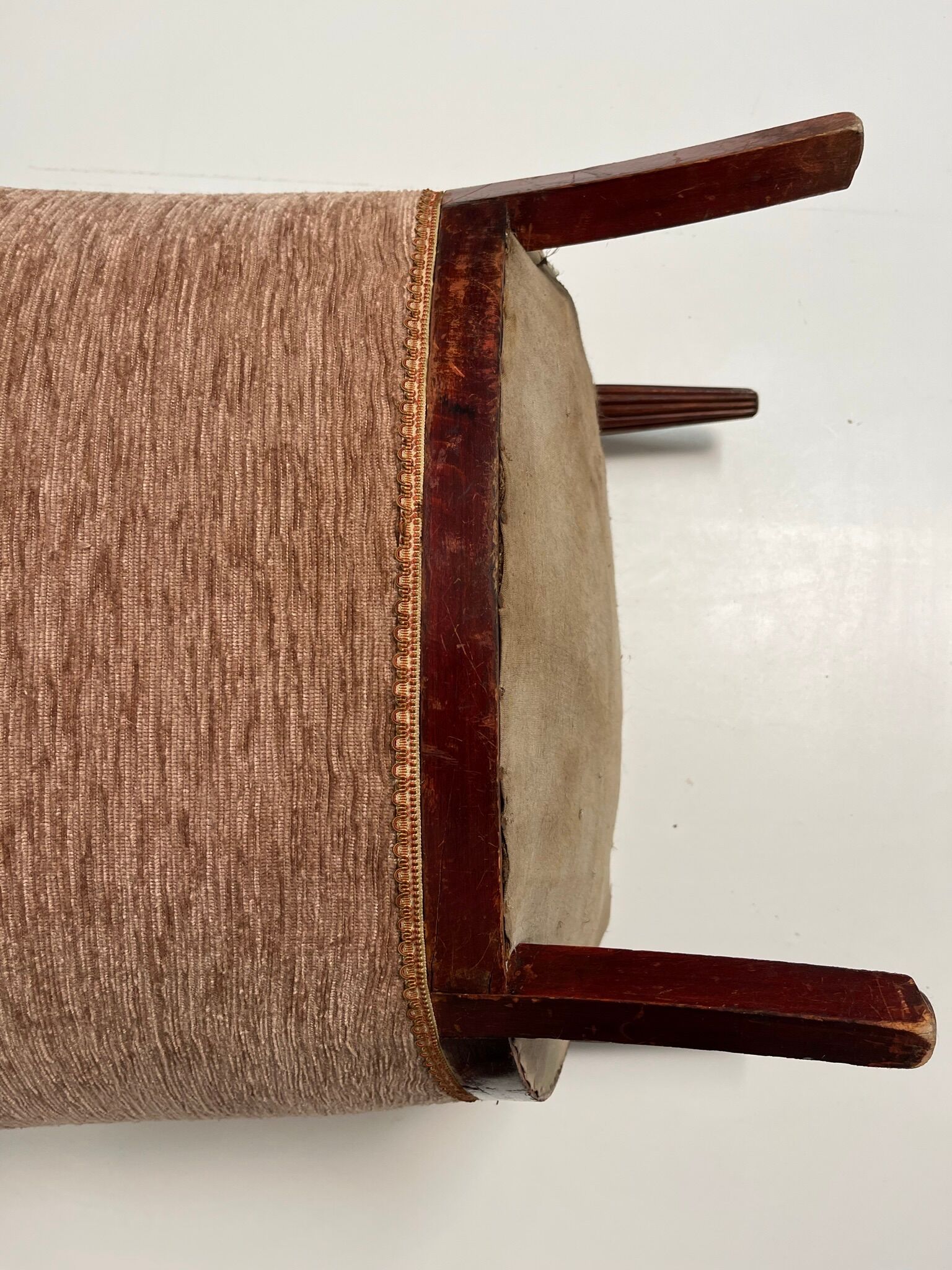 Armchair in the shape of a barrel 20-30s