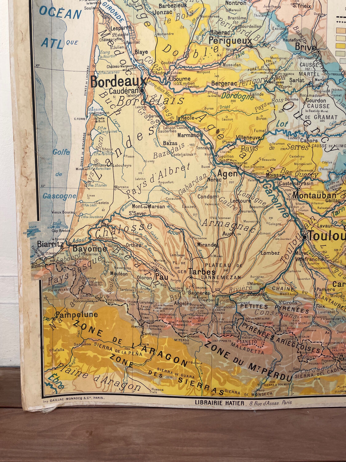 Map Pyrenees Aquitaine Basin