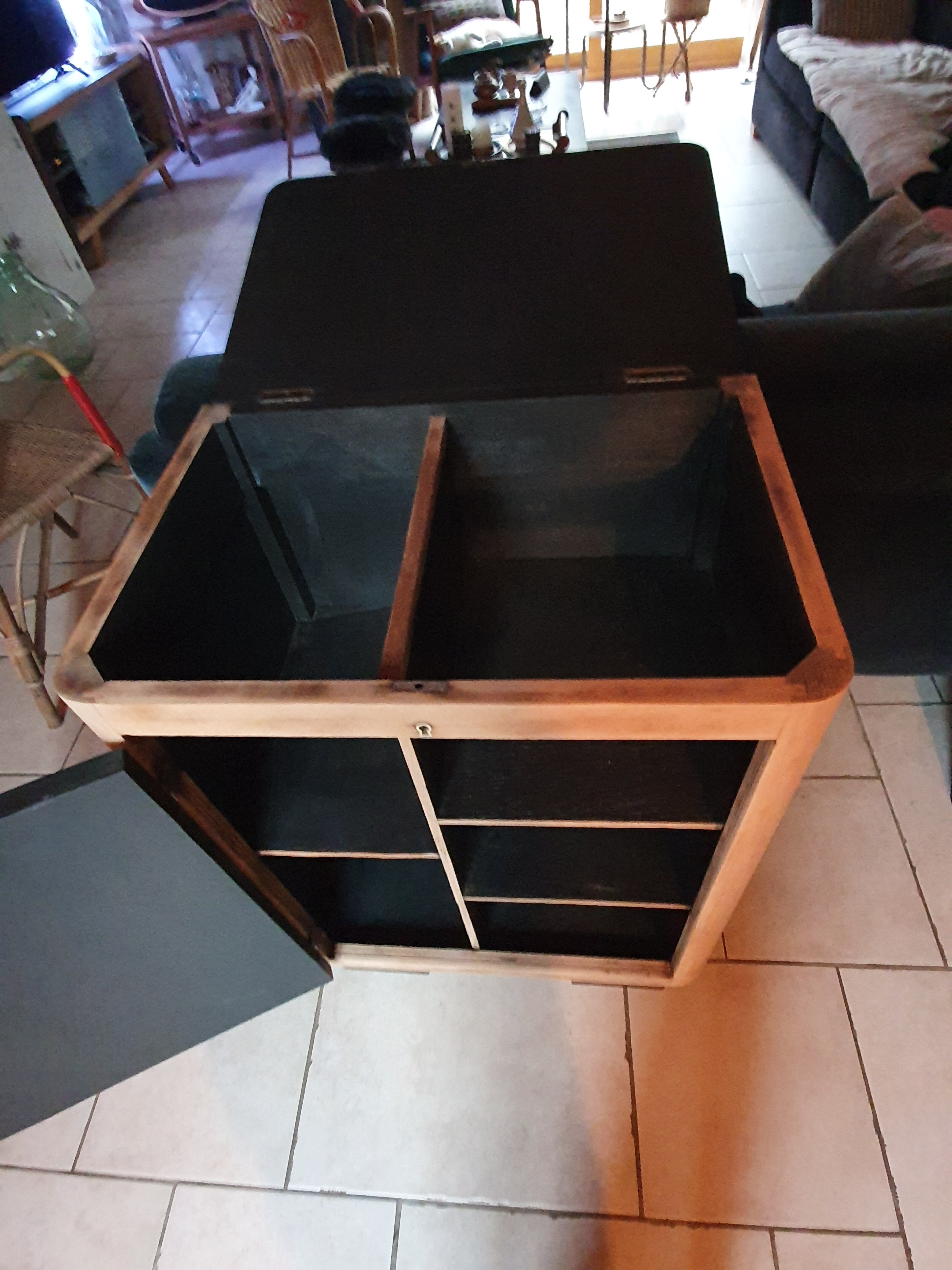 Art Deco bar furniture