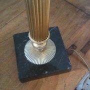 Petite lampe de style, socle marbre