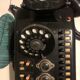 Téléphone ancien standard noir bakélite début XXe