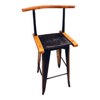 Tabouret de bar ancien avec assise en bois