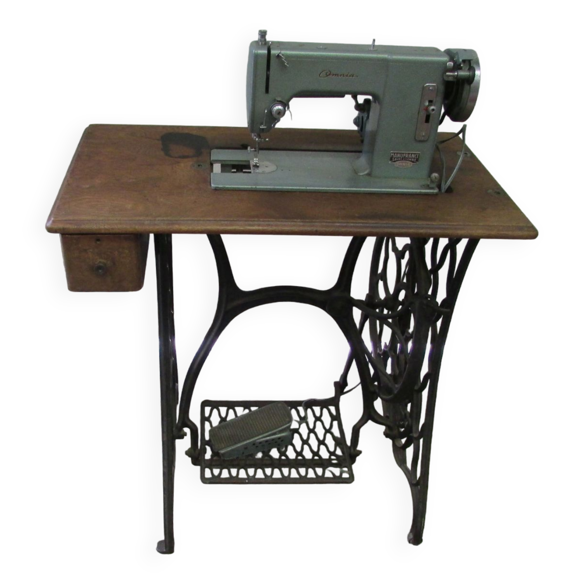 Machine à coudre Omnia Manufrance St