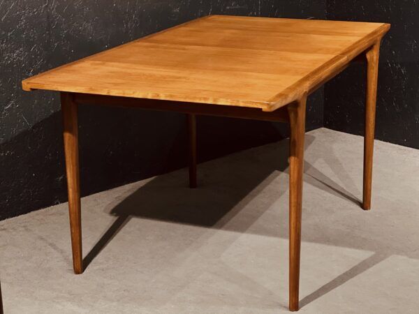 Wrighton Extension Dining Table