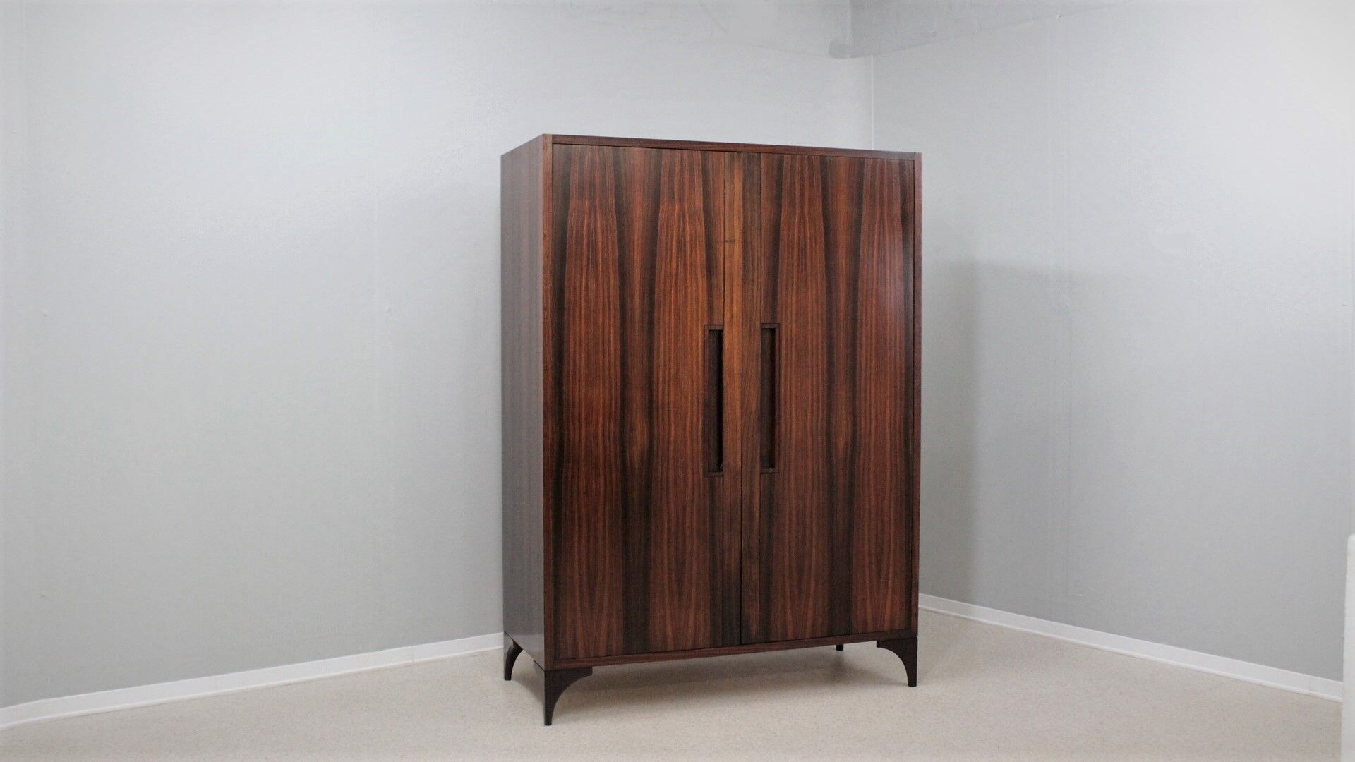 Italian mid century rosewood wardrobe 1950s