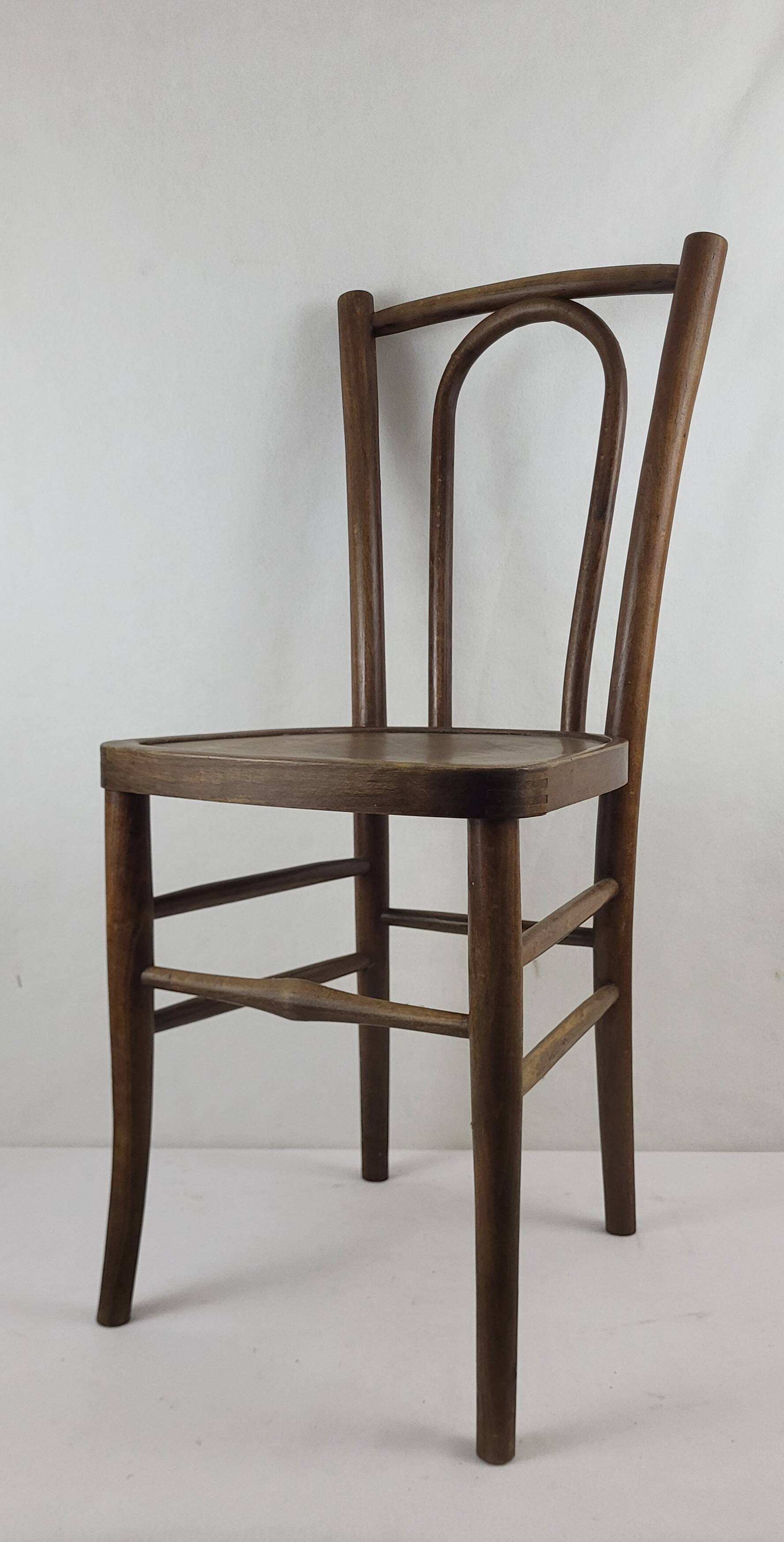 Bentwood bistro chair