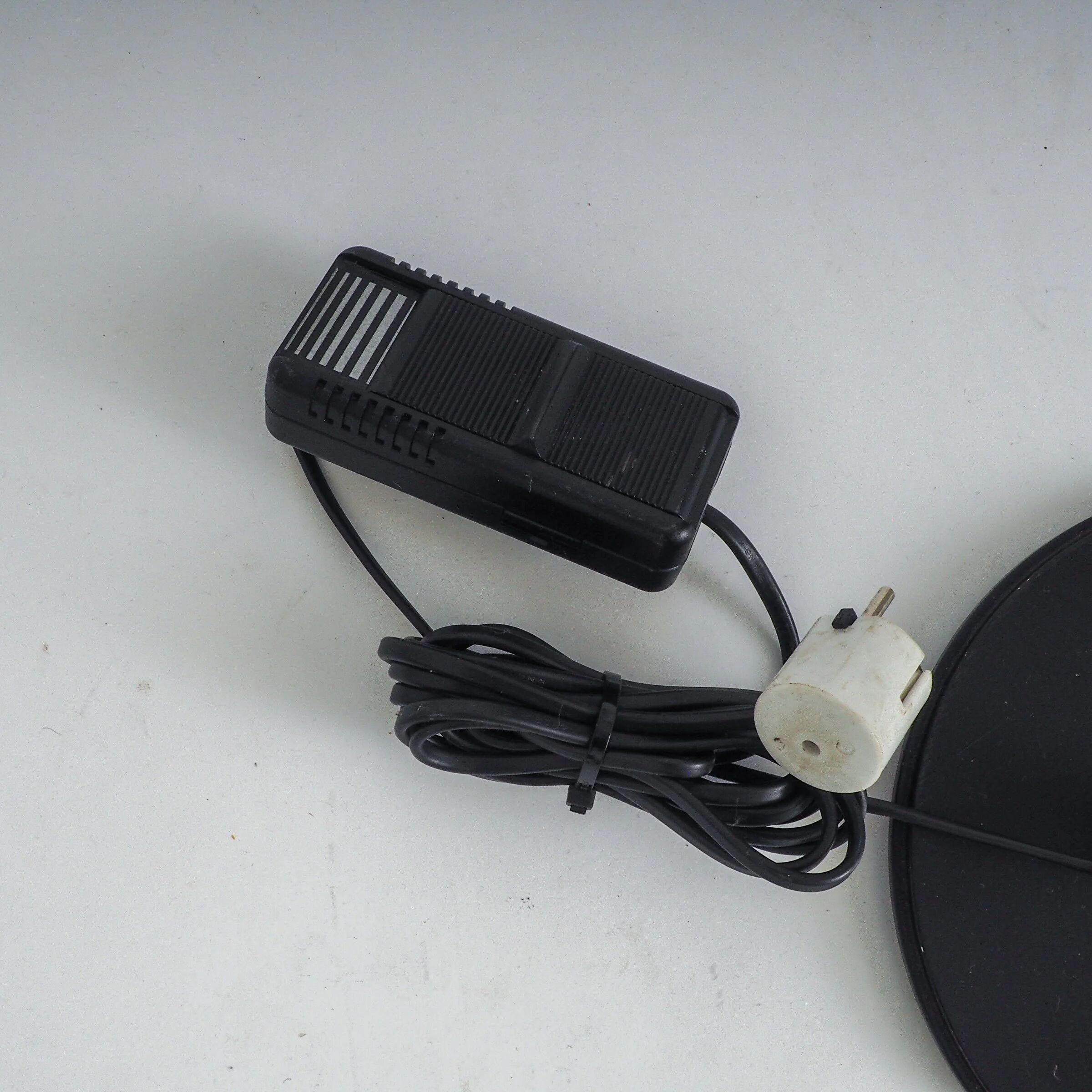 Lampe sur pied Haloprofil 878HR par Viktor Frauenknecht pour Swiss Lamps en noir