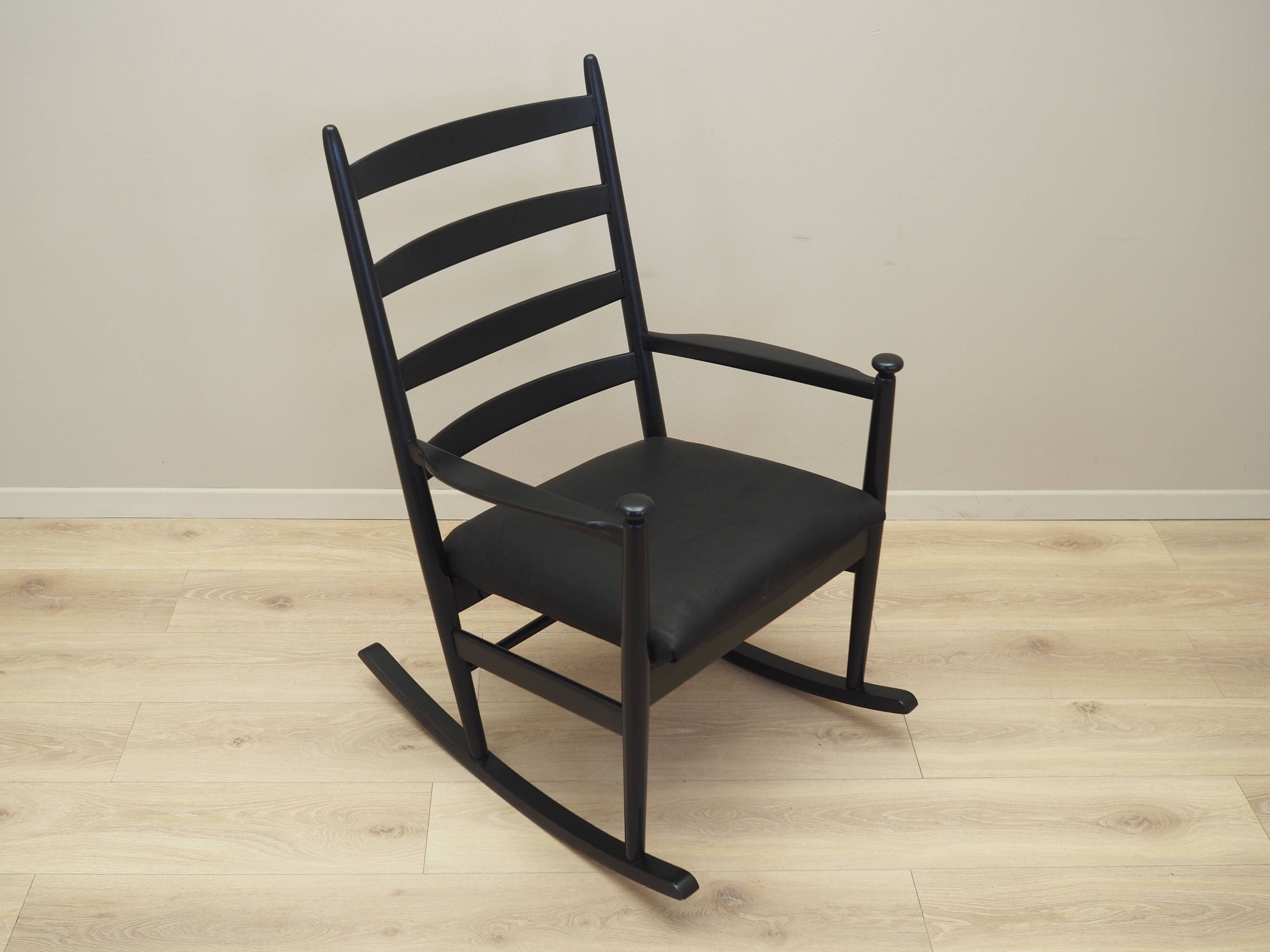 Fauteuil à bascule en hêtre, design danois, années 1970, production : Danemark