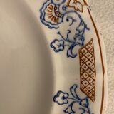 Paire d'assiettes à dessert Longwy XXème siècle