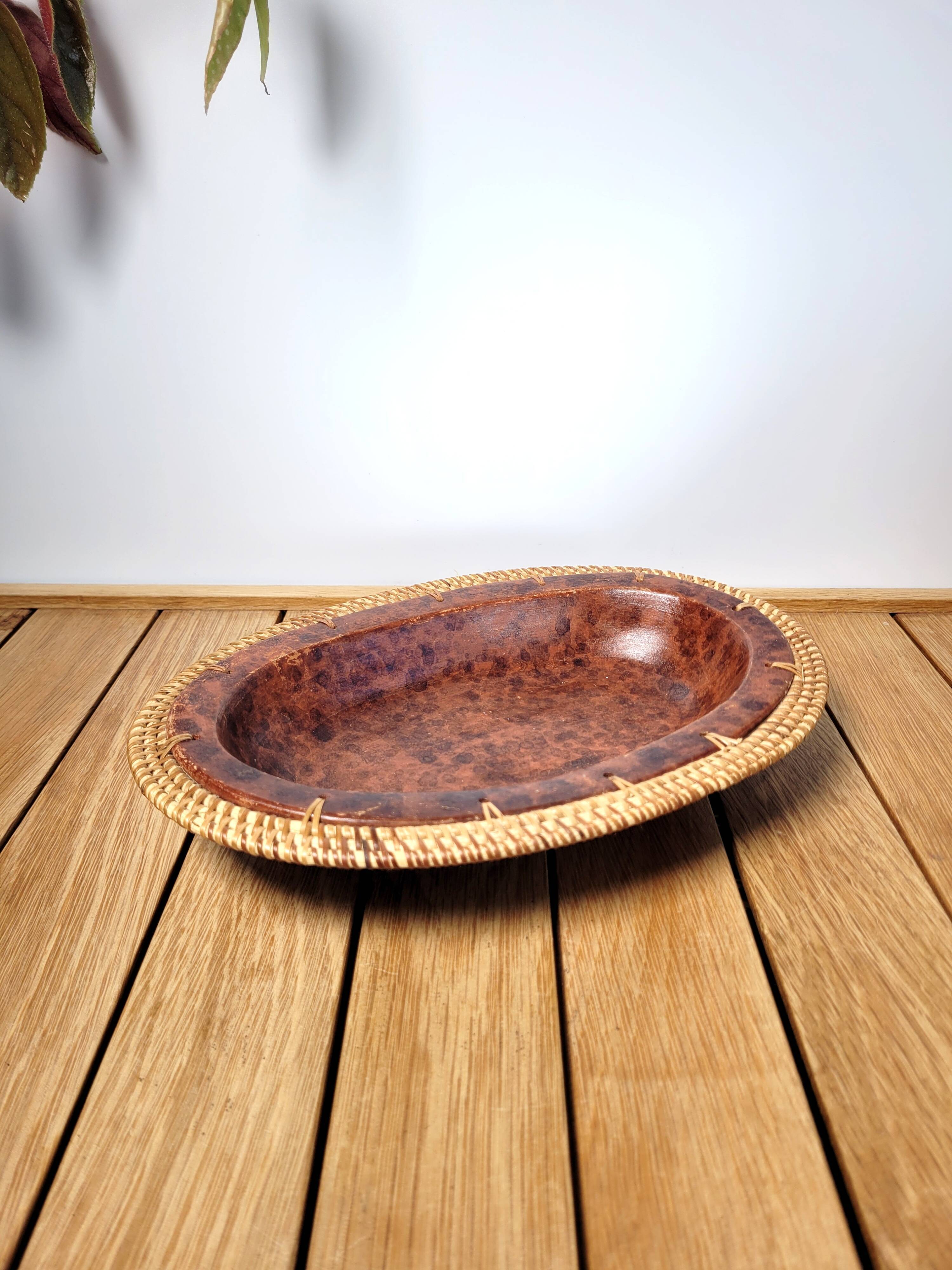 Dish or basketry basketry and ceramic