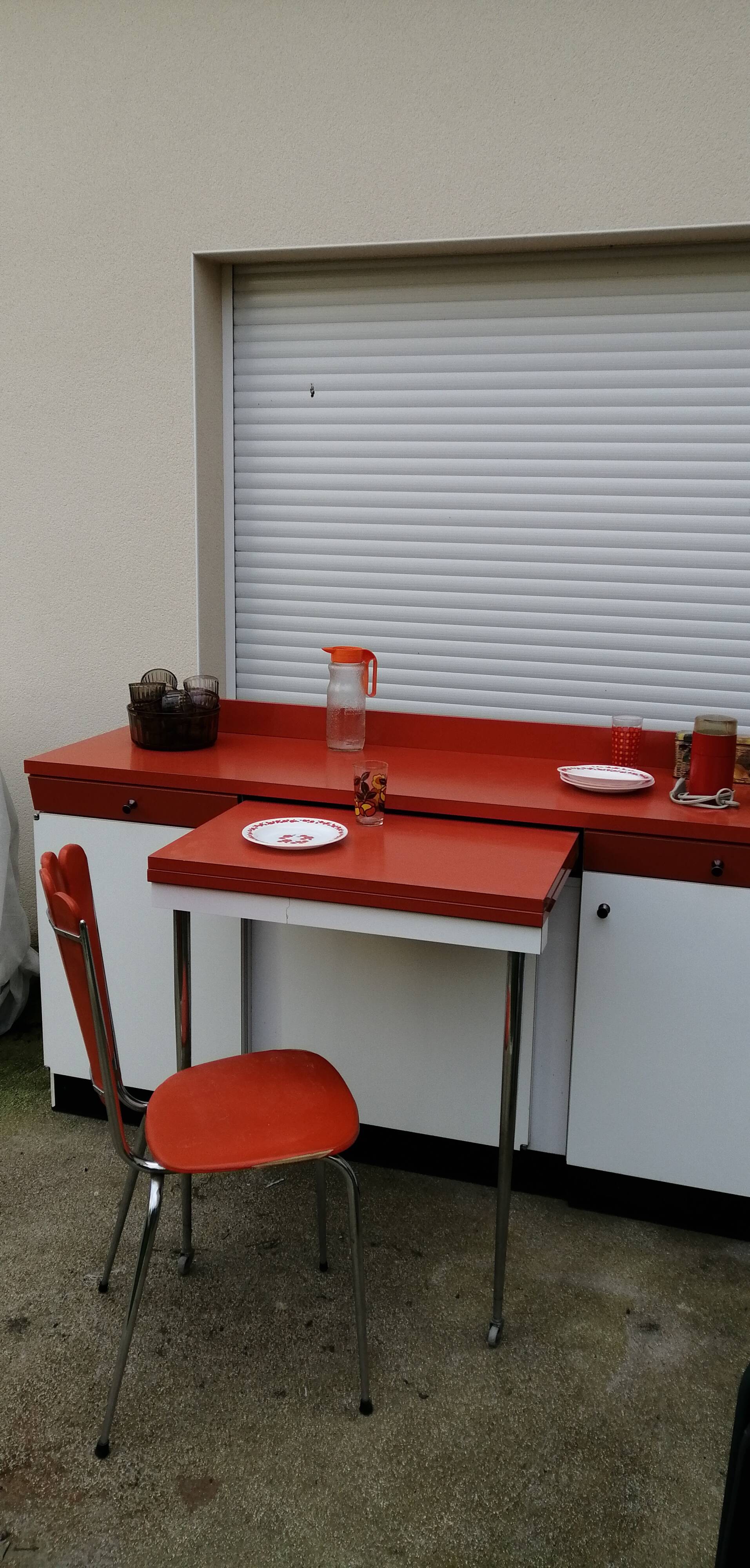 Formica sideboard with its 70' retractable table