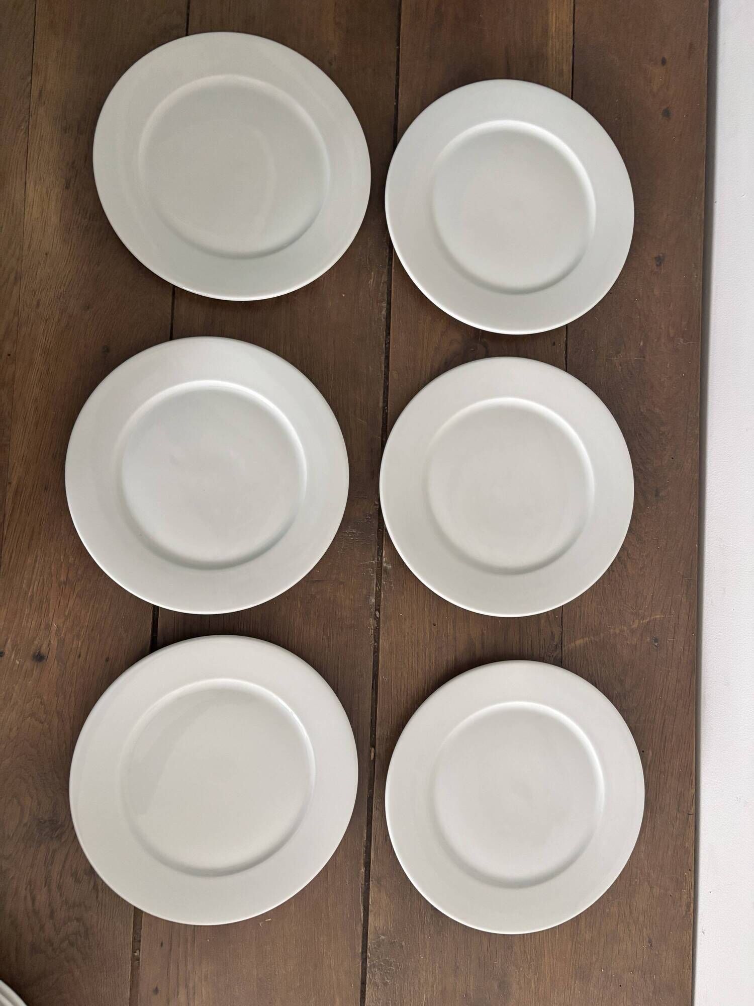 Set of 12 Pillivuyt plates – White porcelain