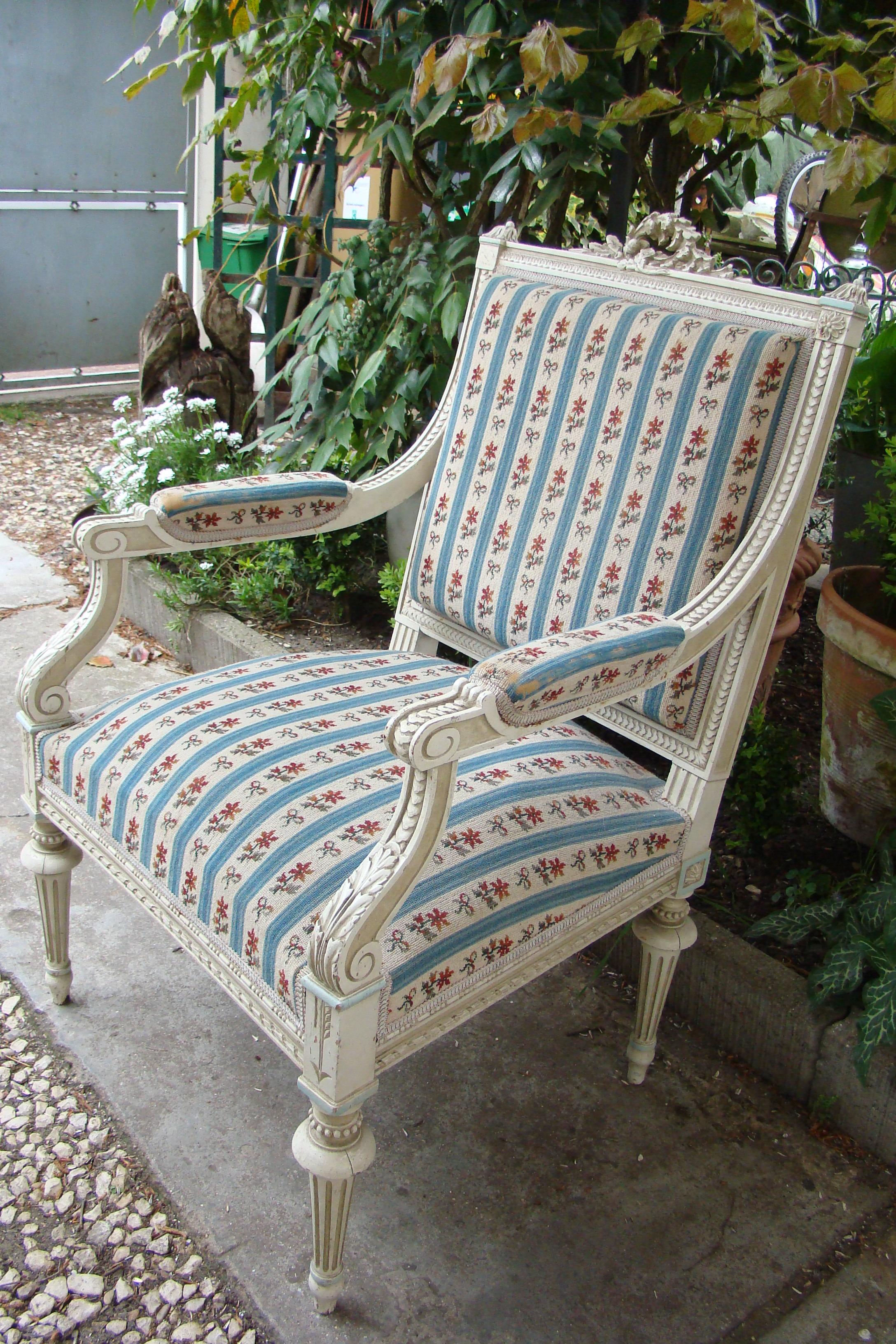 Chair former st louis XVI