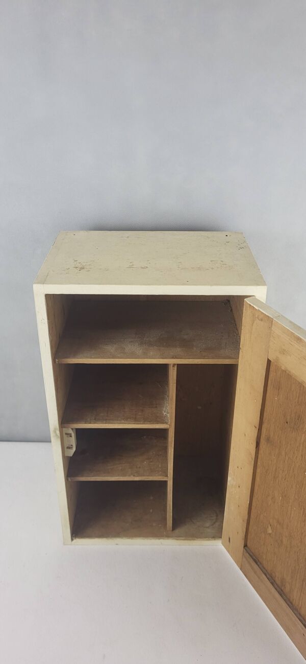 Armoire à Pharmacie / toilette en Bois, 1950s