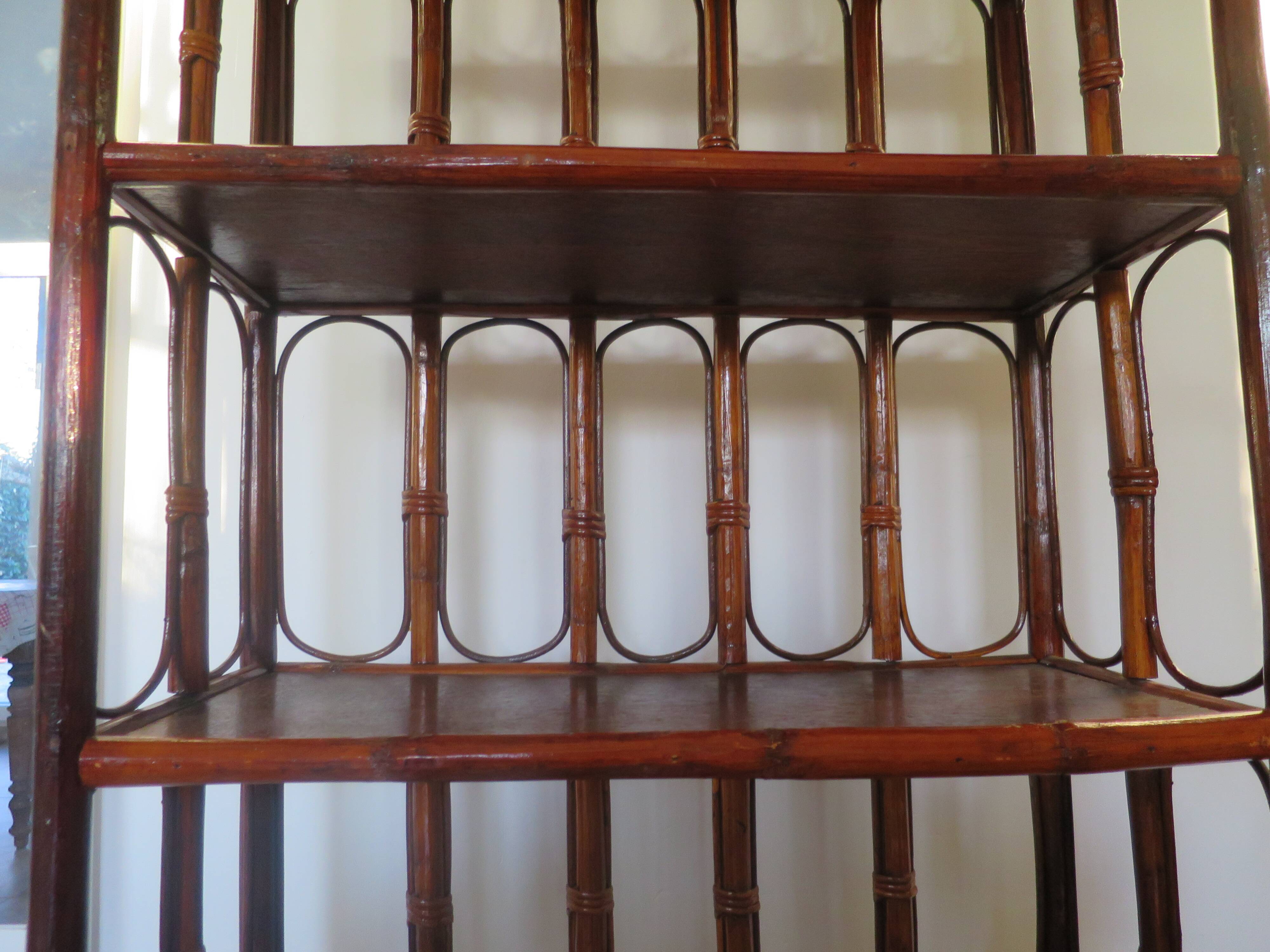 Vintage - Jolie bibliothèque - étagére - 5 niveaux - Bambou et rotin - Années 80