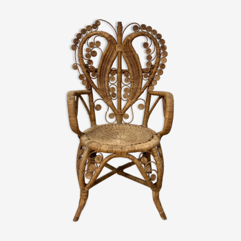 Peacock chair with armrests