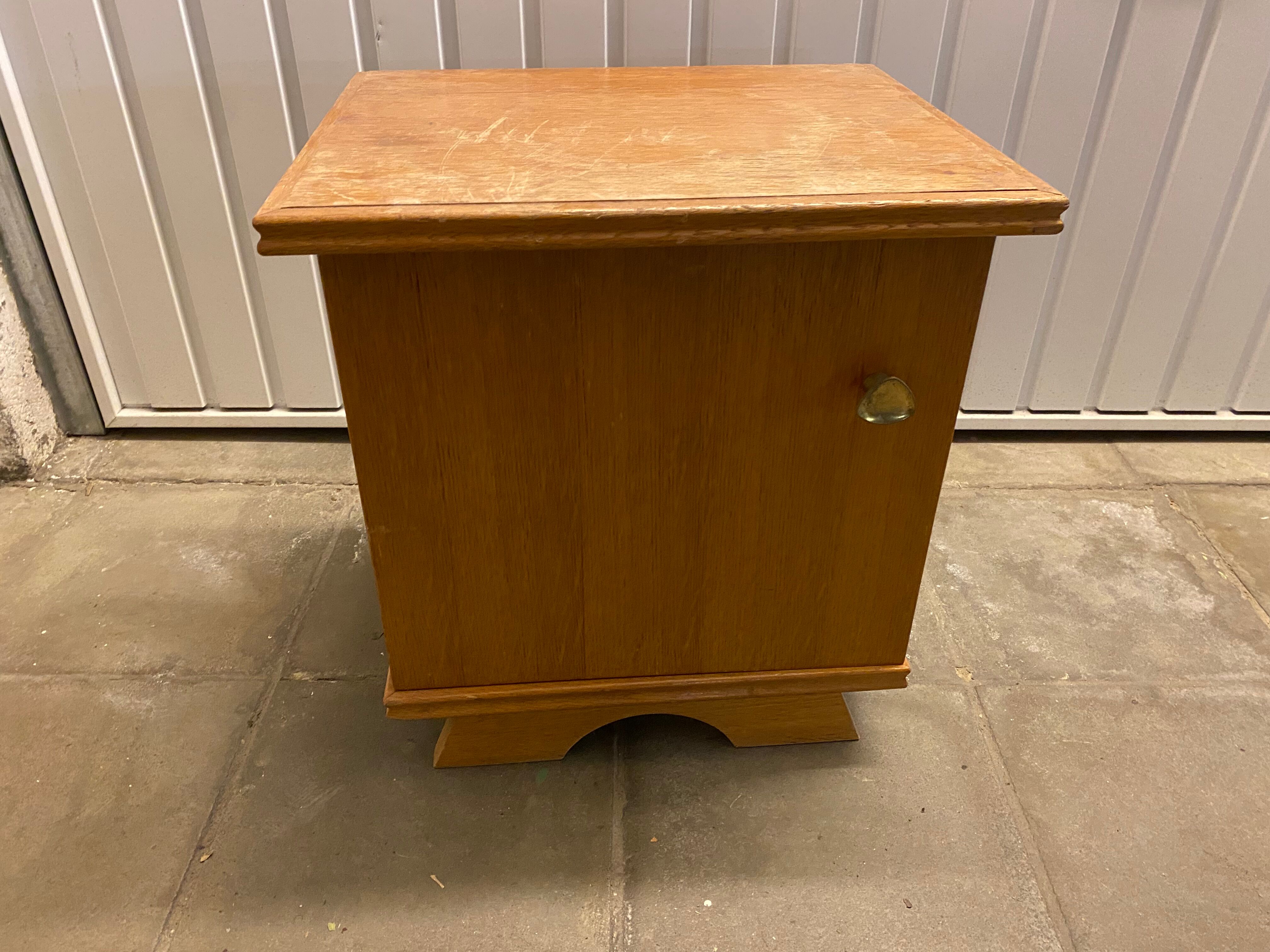 Table de nuit