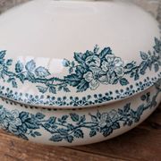 Saint Amand soup tureen model Guadeloupe with a floral decoration in Terre de Fer.