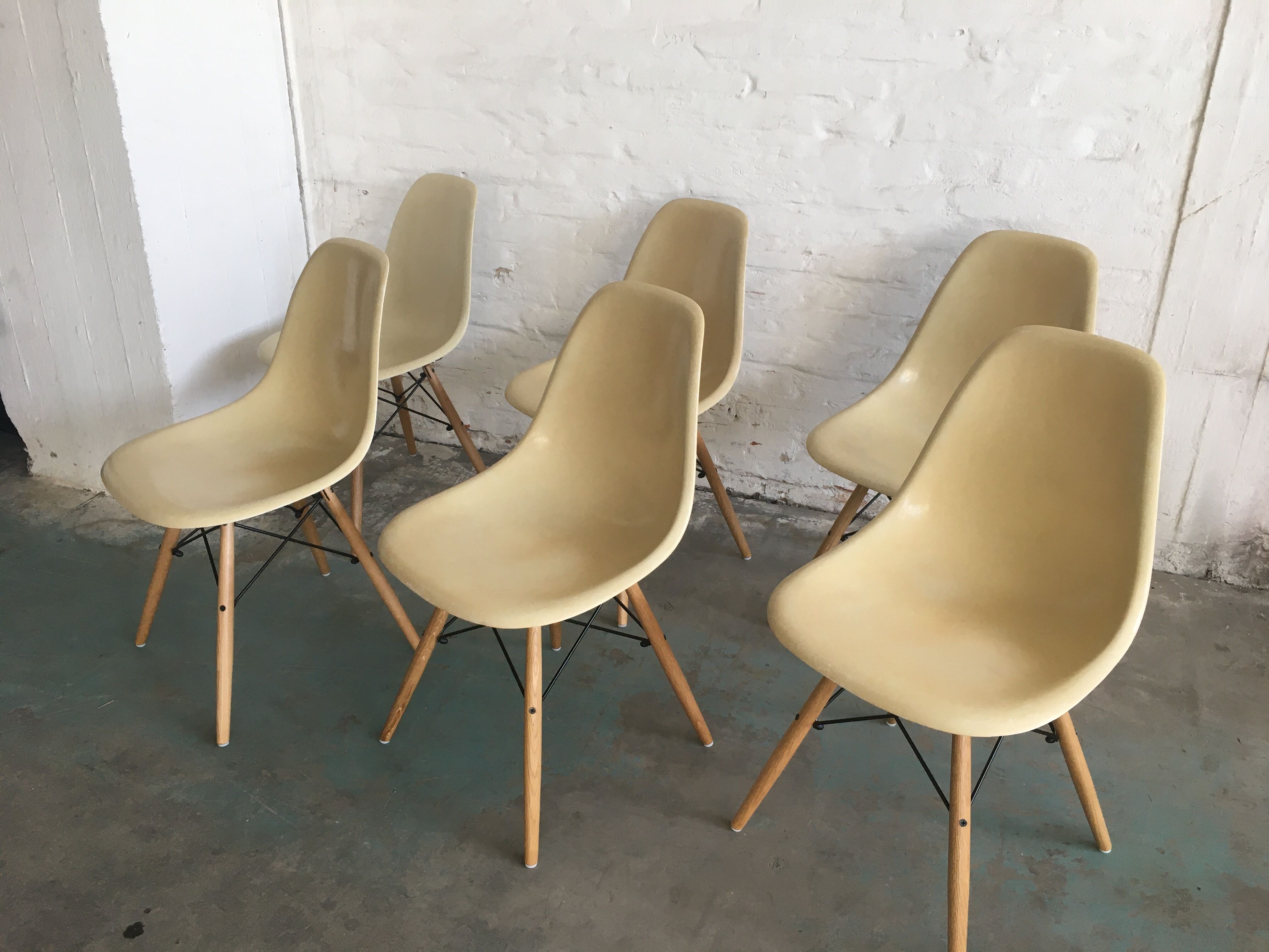 Ensemble de 6 chaises à manger DSW par Charles et Ray Eames