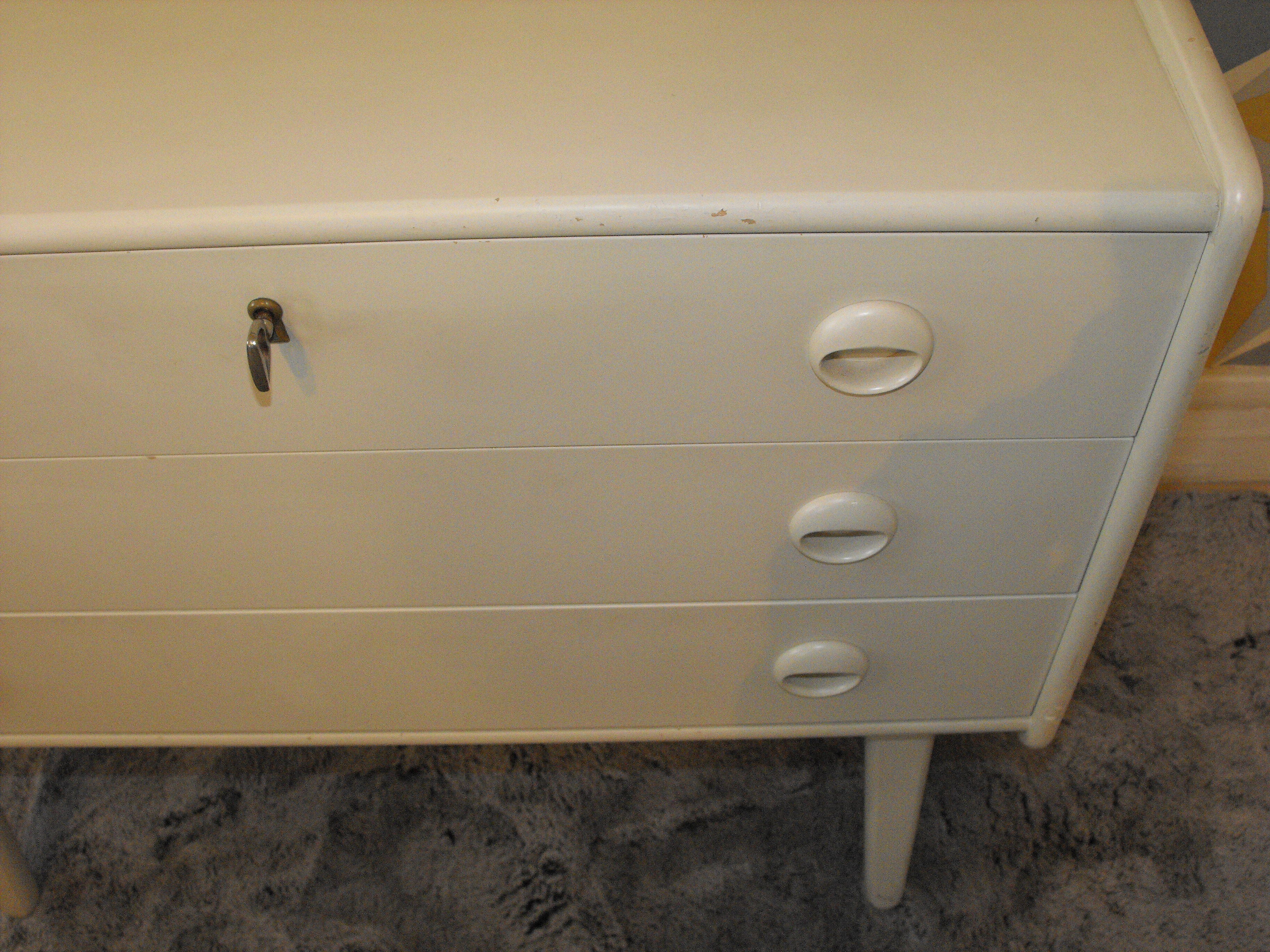 Scandinavian dresser