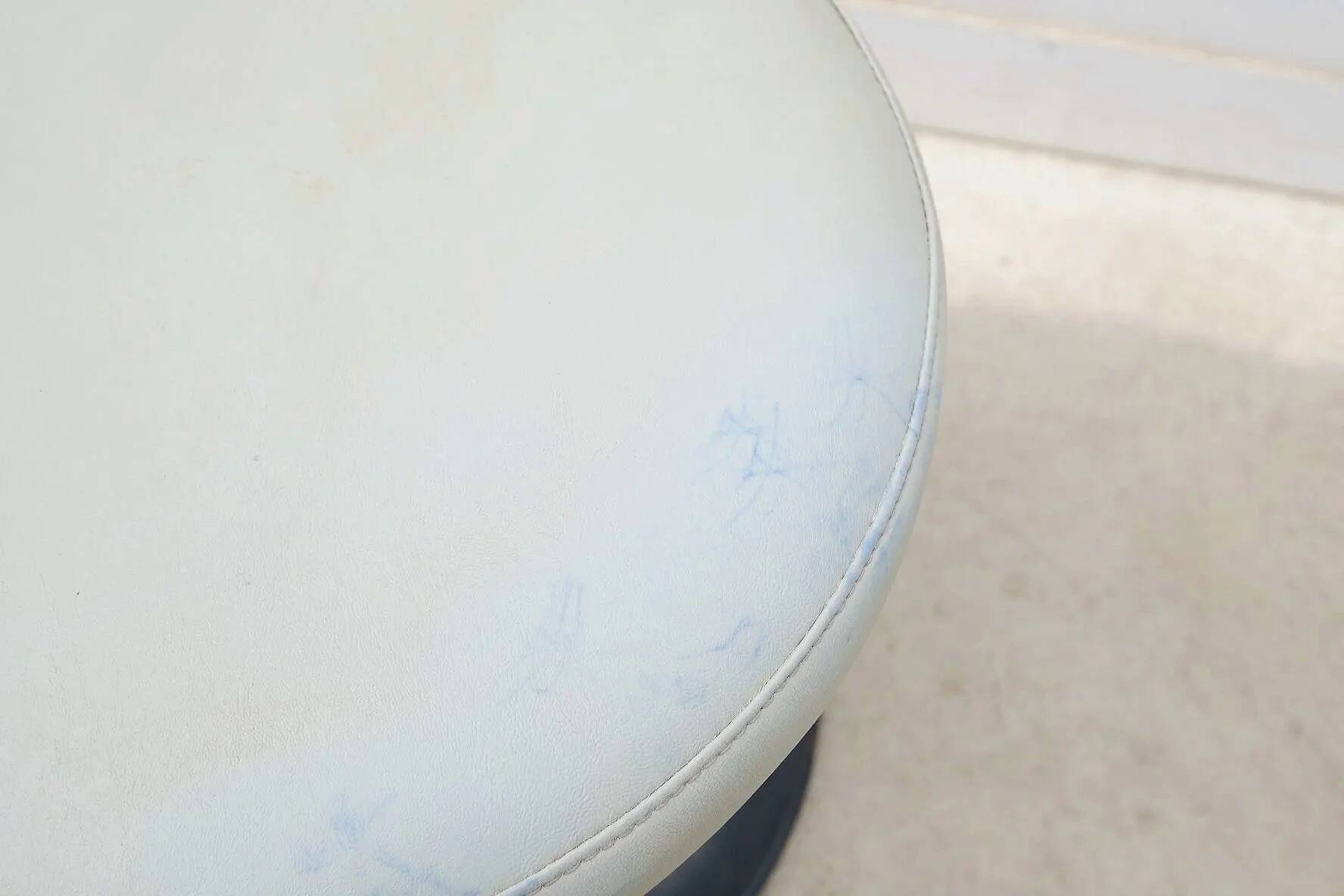 Tabouret pied tulipe en métal et skai, 1970