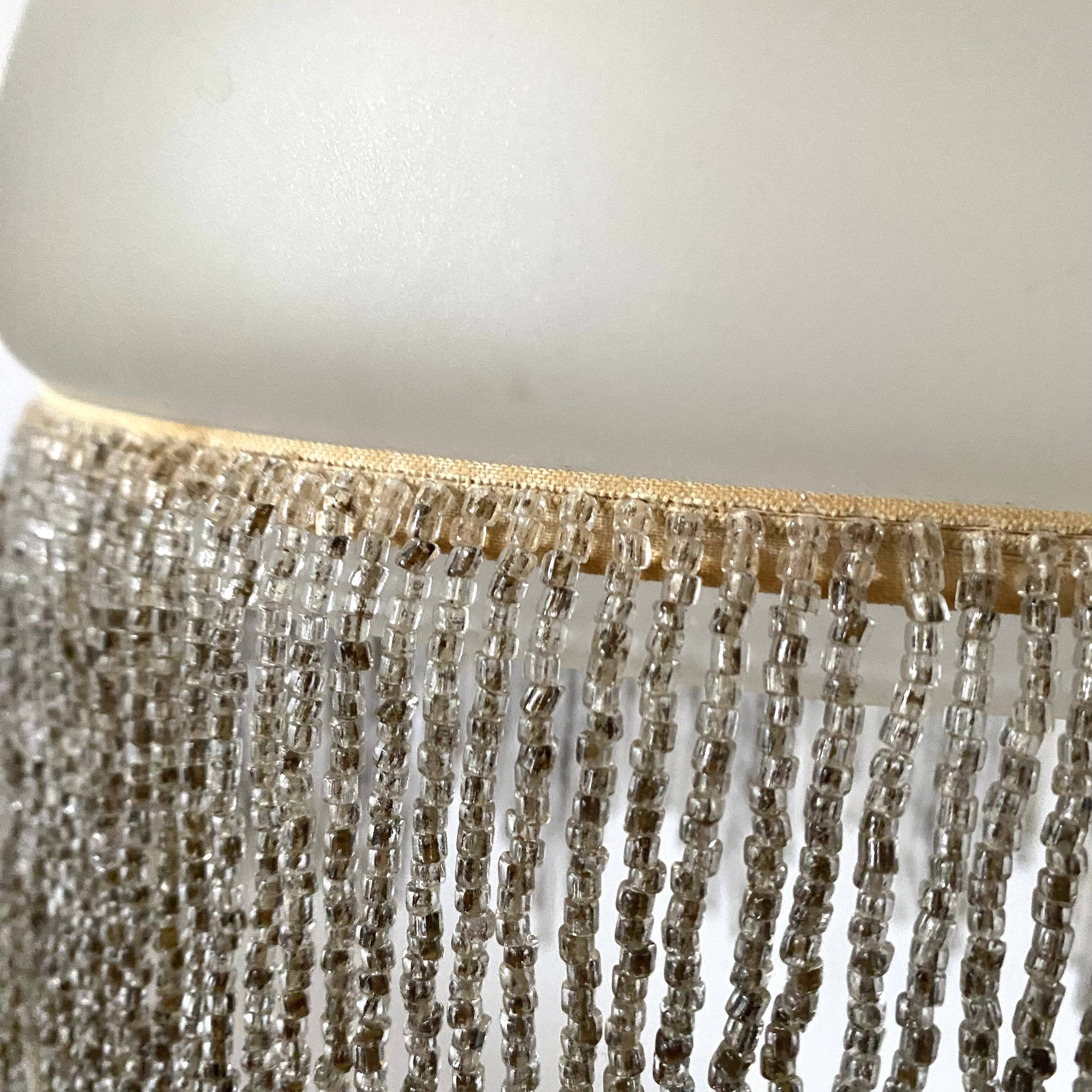 Suspension en verre dépoli et perles