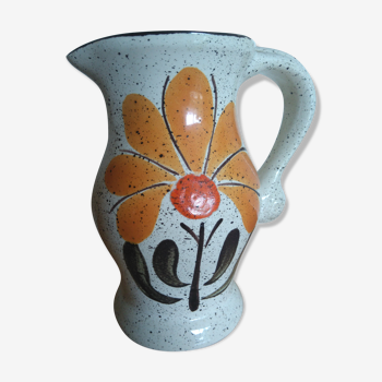 Ceramic pitcher made of Saint Clement