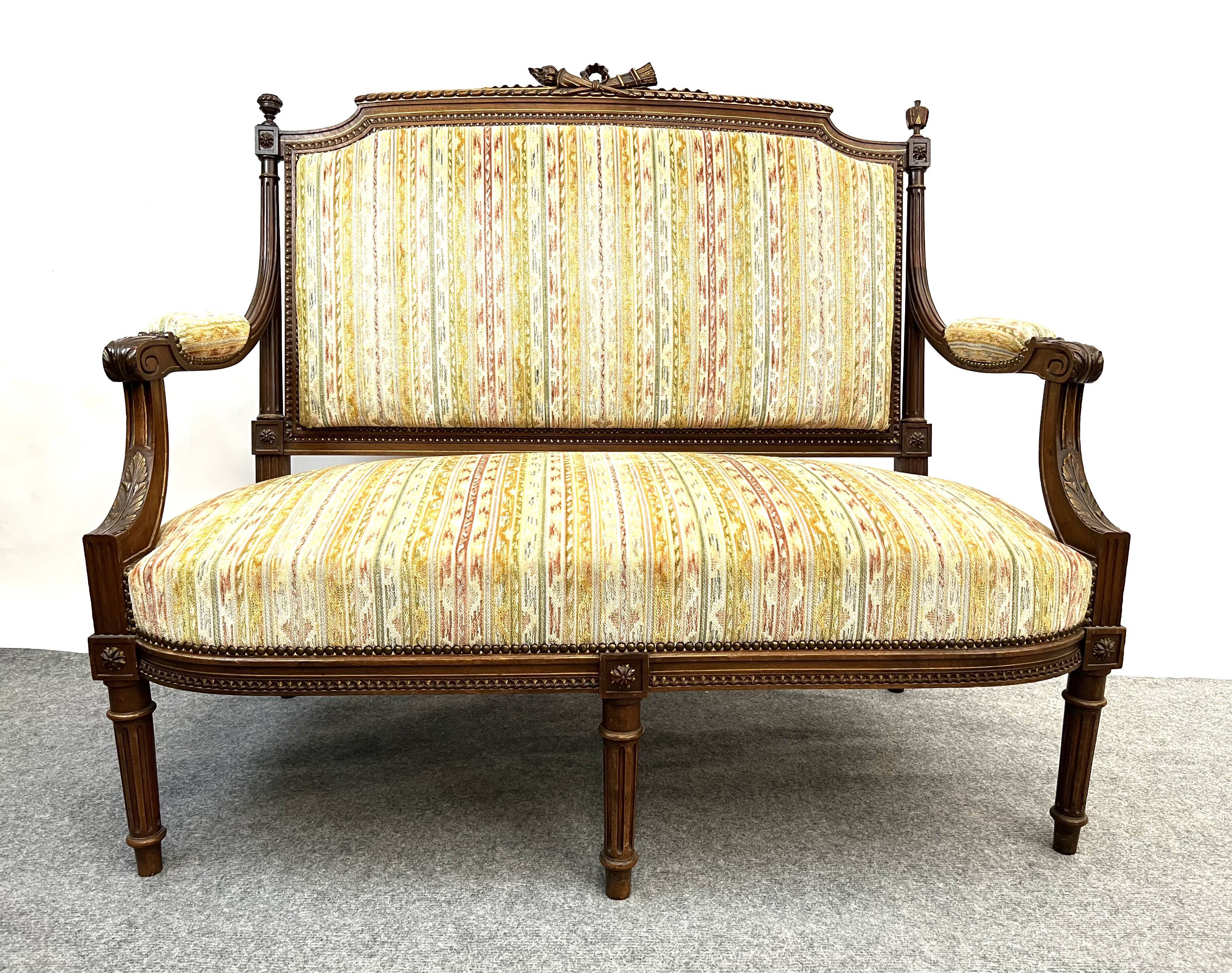 Sofa 2 places Louis XVI style