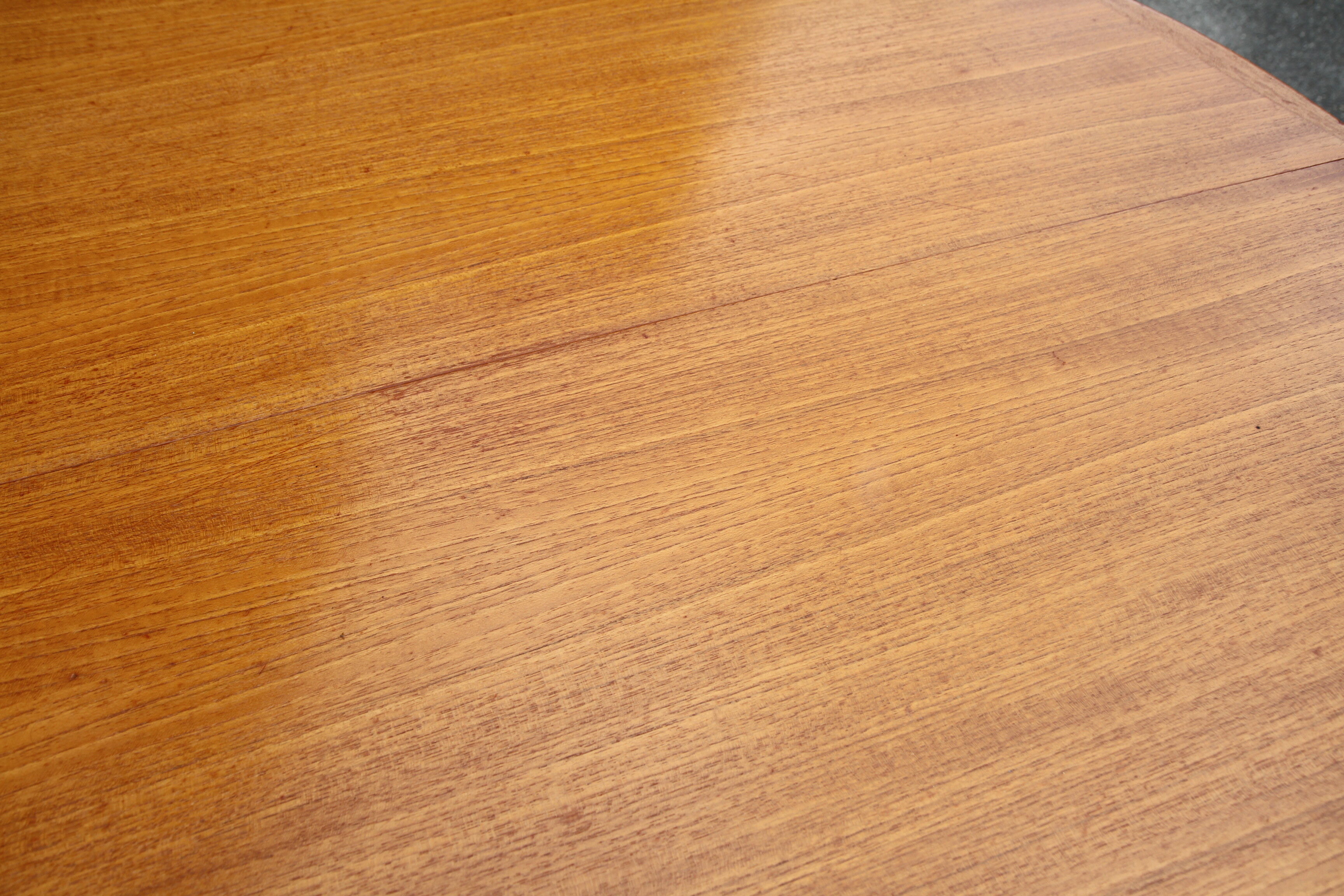 Danish teak extendable round table of the years 60