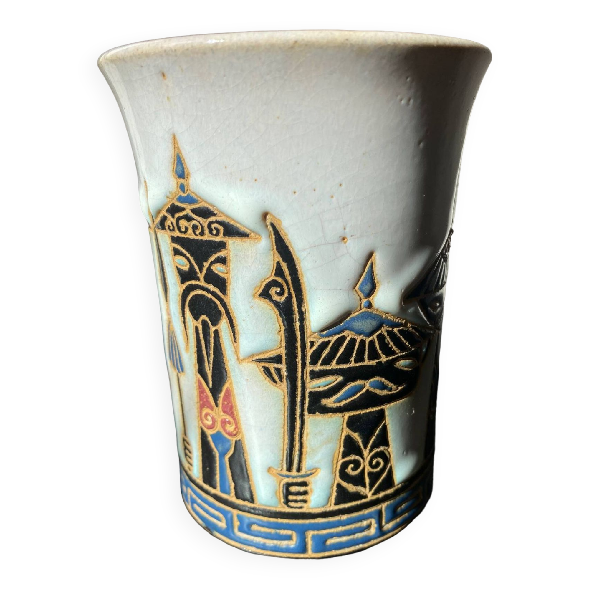 Ceramic vase with soldiers