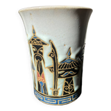 Ceramic vase with soldiers
