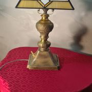 Art deco bronze and brass lamp h40x30 tiffany glass style lampshade