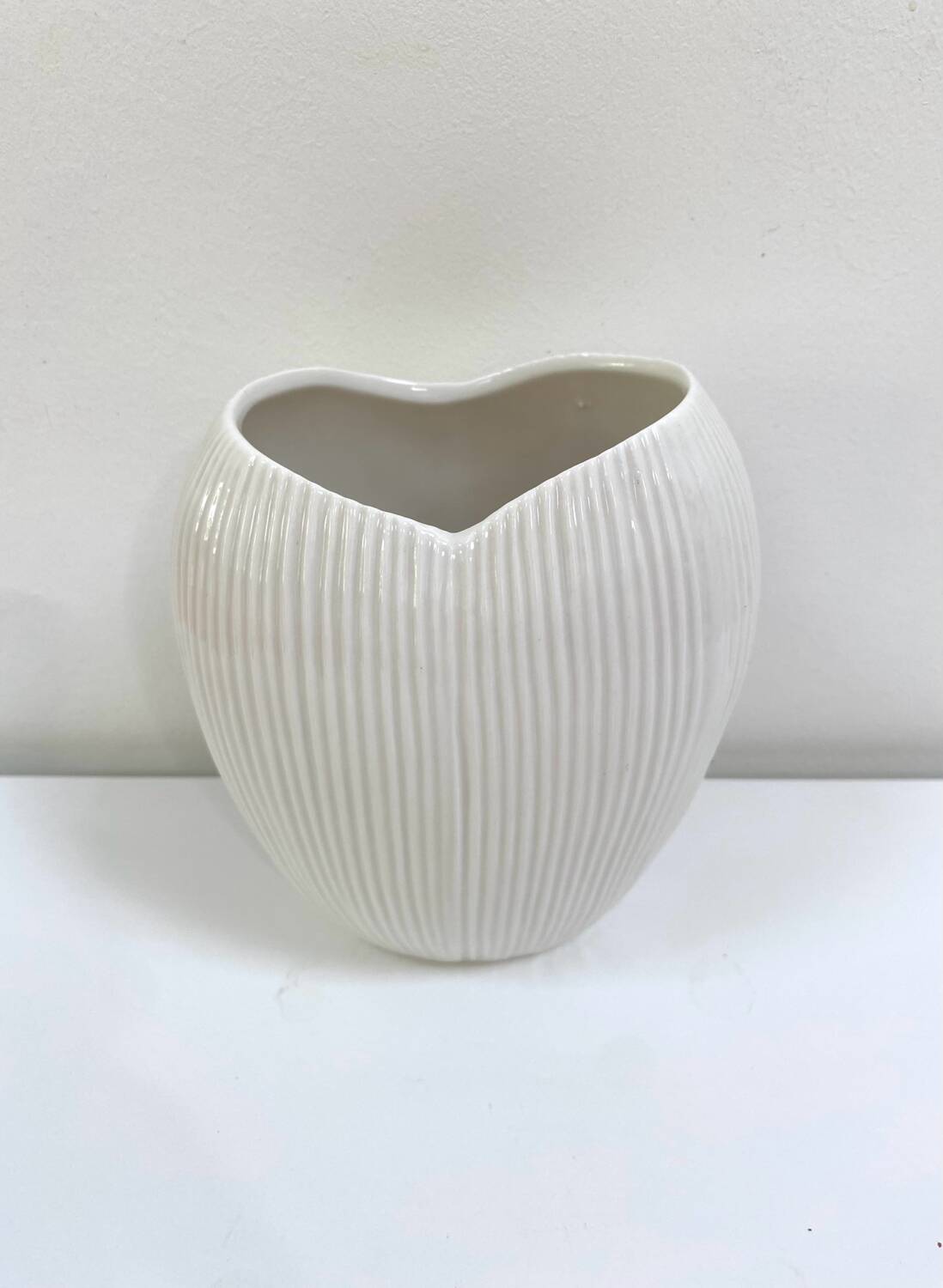 White striped graphic vase